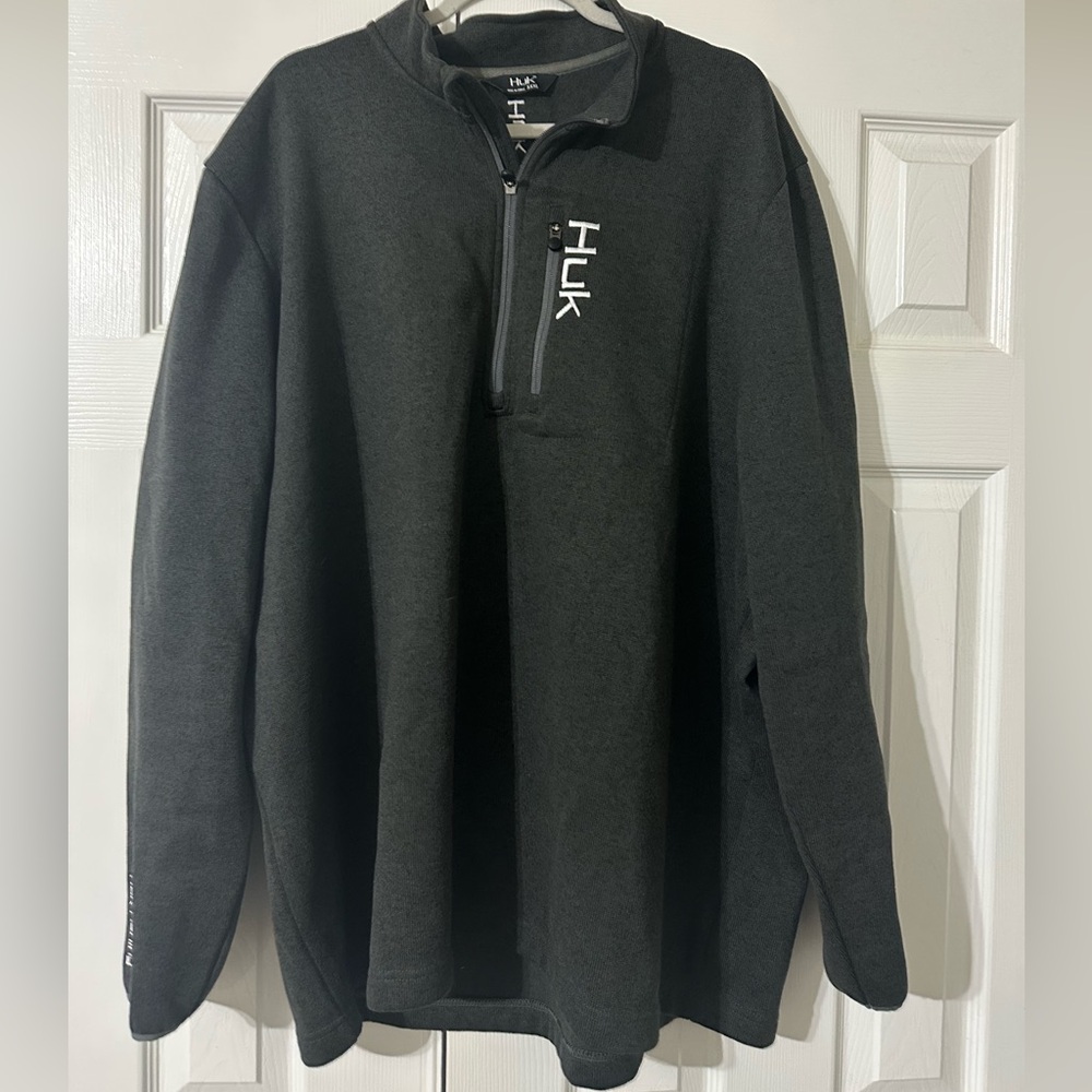 Huk Men's Charcoal Zip-Up 1/4 zip dark gray with white writing sweated size 3XL